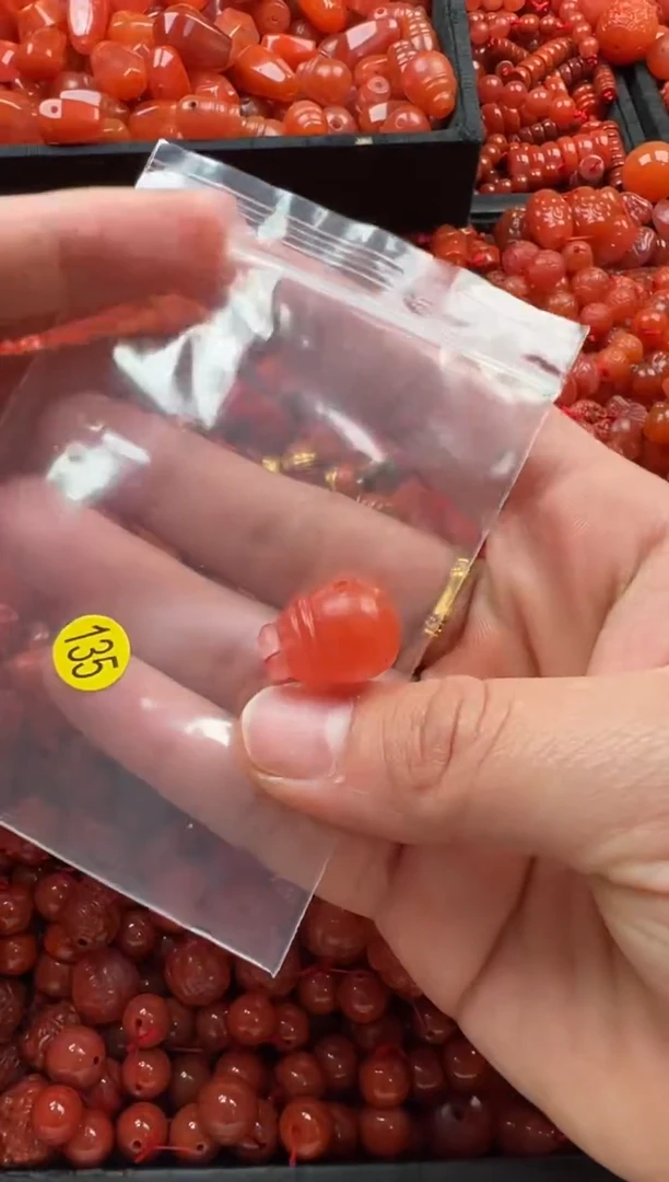 【闪购商品】南红玛瑙颈饰未镶嵌1