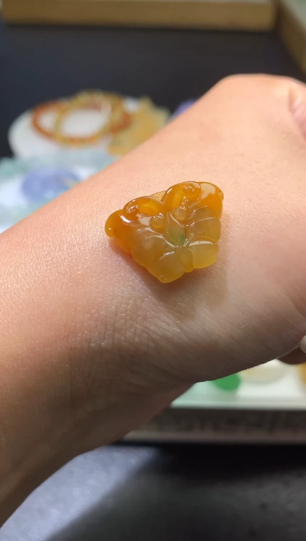 未镶嵌定制翡翠毛货 14-15.7-4.3