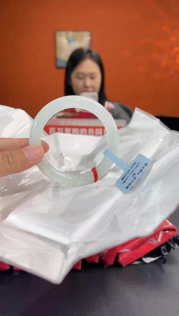 未镶嵌手镯翡翠6