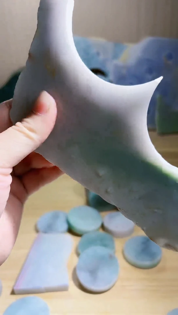 翡翠未镶嵌颈饰翡翠A货 姜谭186