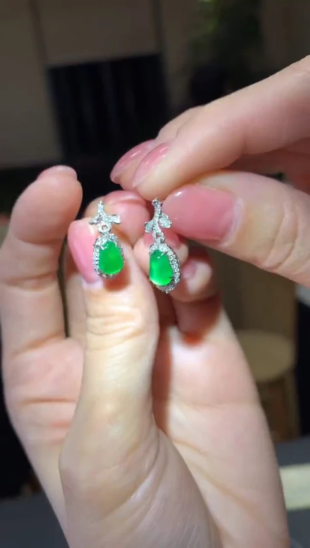 18K金镶嵌翡翠耳饰|不退不换