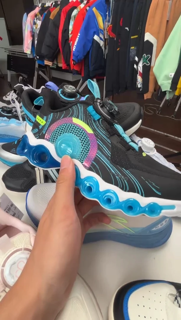 织物安踏儿童跑鞋36码