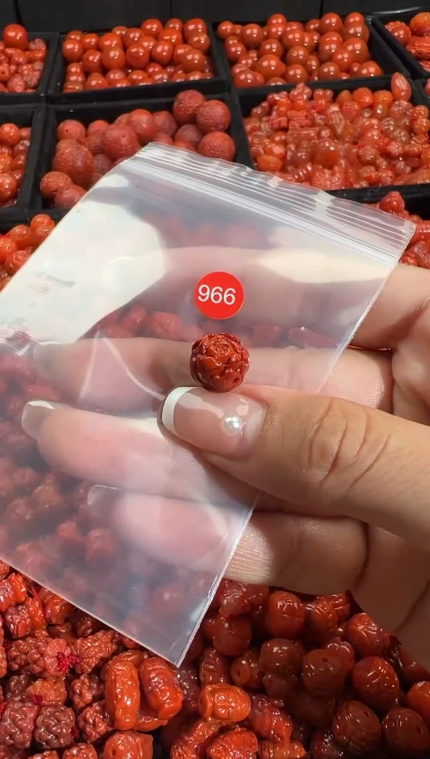 颈饰未镶嵌南红玛瑙2