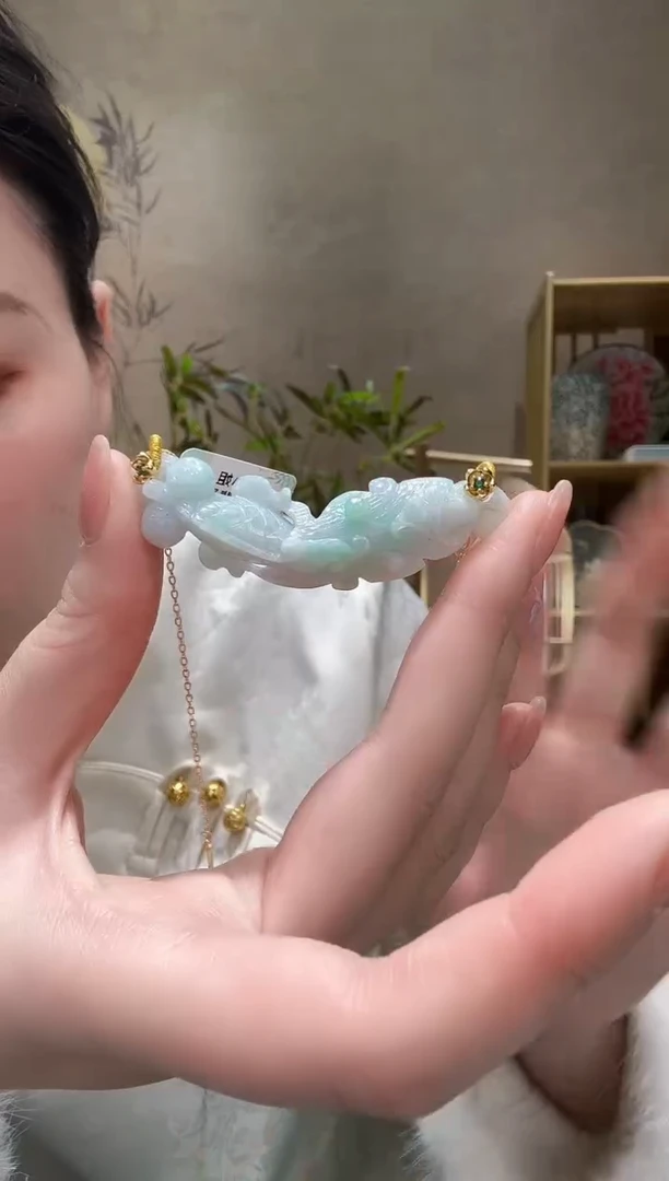 【闪购商品】翡翠颈饰未镶嵌吊坠
