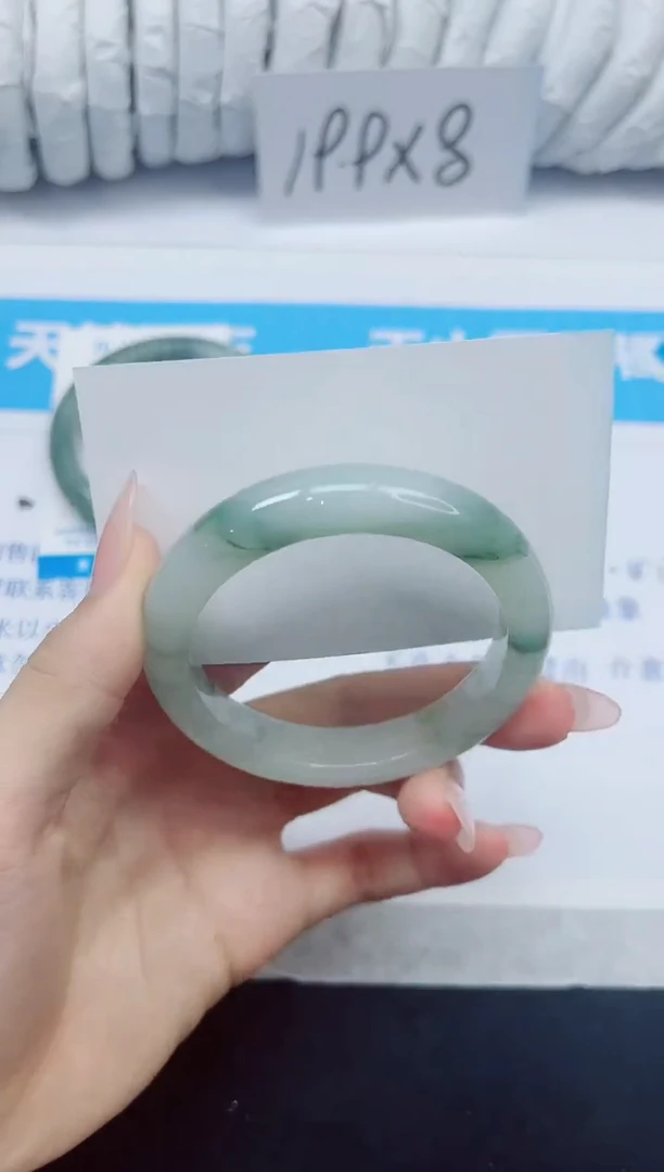 石英质玉手镯未镶嵌12/53.9