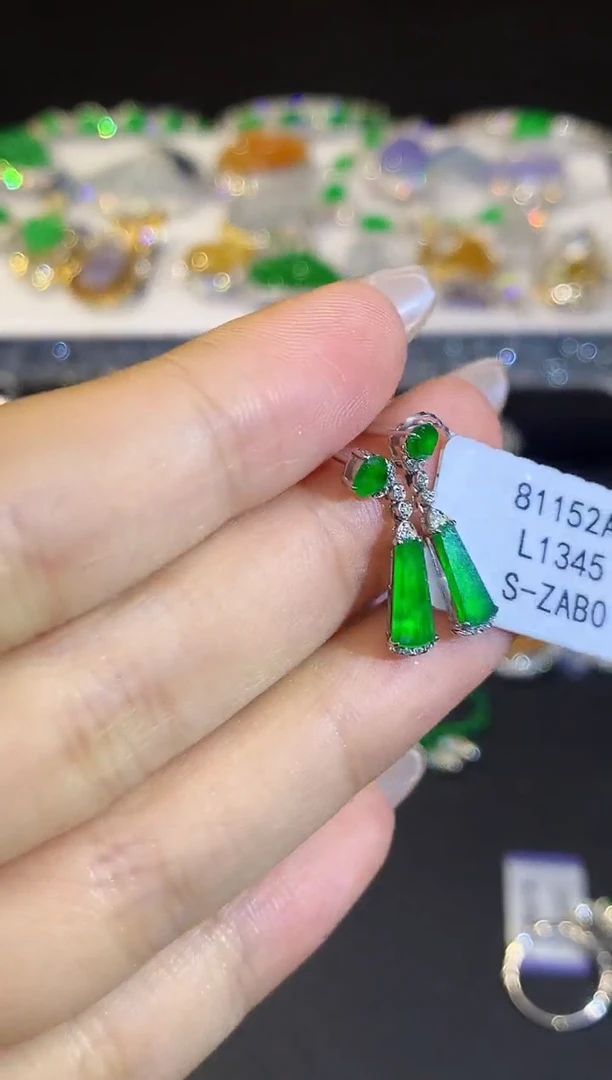 翡翠18K金镶嵌耳饰L1345多样性发其一