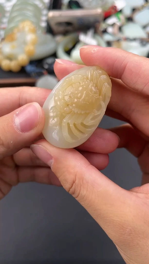 未镶嵌手串和田玉俄料糖白吊坠微色差