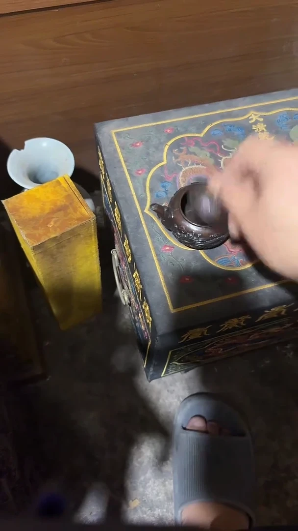 木闪电购链接精品摆件黑壶