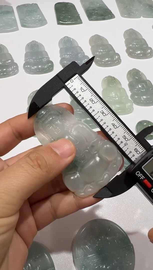 【闪购商品】定制翡翠未镶嵌观音