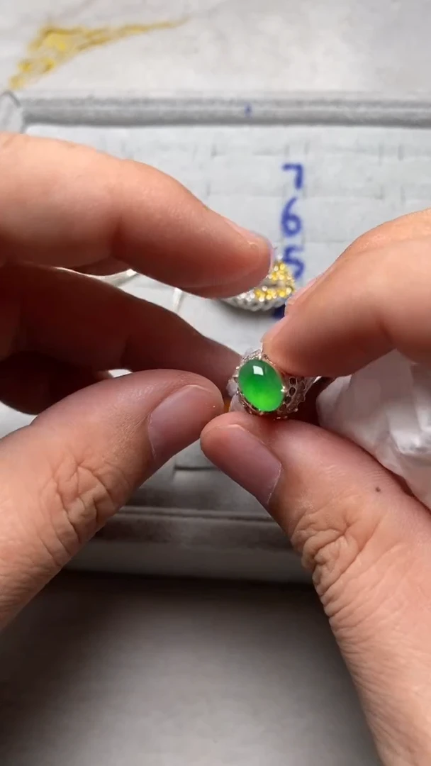 未镶嵌定制翡翠流*、天然缅甸翡翠A货