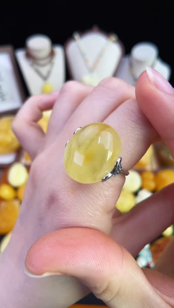 琥珀未镶嵌珠宝奇石柒月