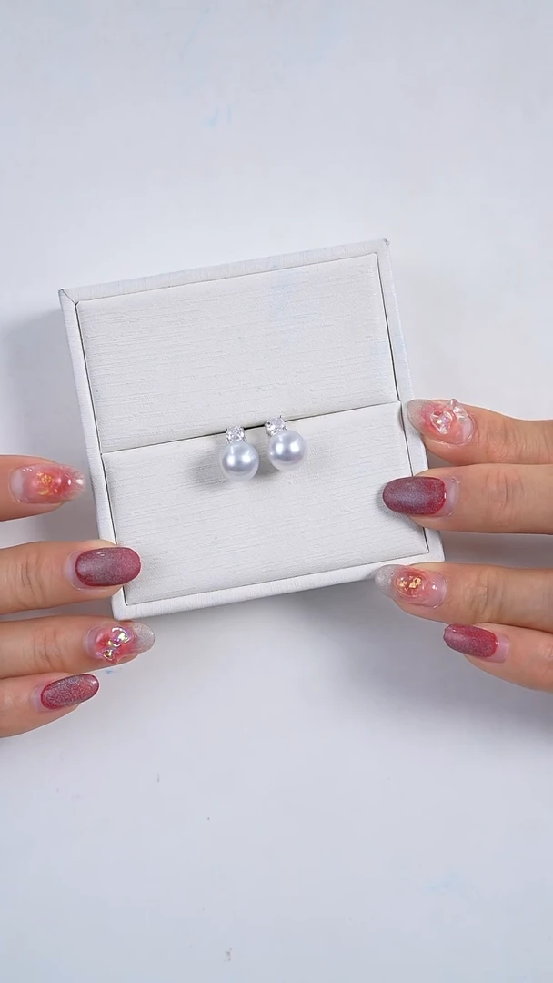 【闪购商品】海水珍珠耳饰银S925镶嵌9-10mm澳白耳钉