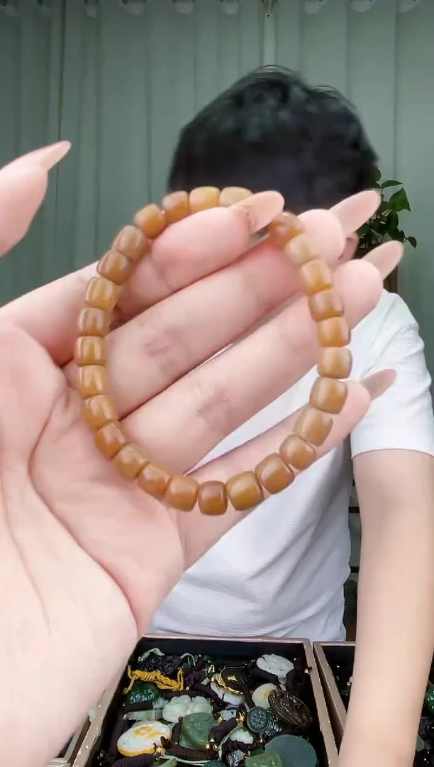 未镶嵌和田玉挂件拍一发一，多样性发货！
