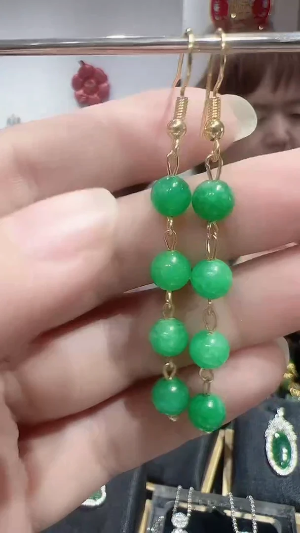 未镶嵌翡翠耳饰2025122515