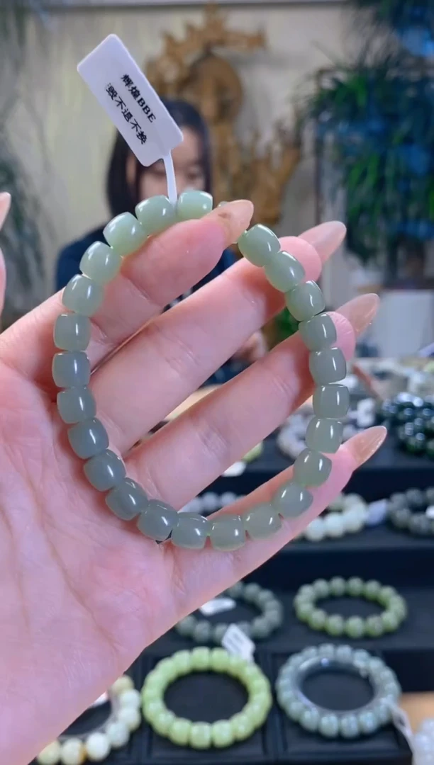 未镶嵌手串和田玉卡8