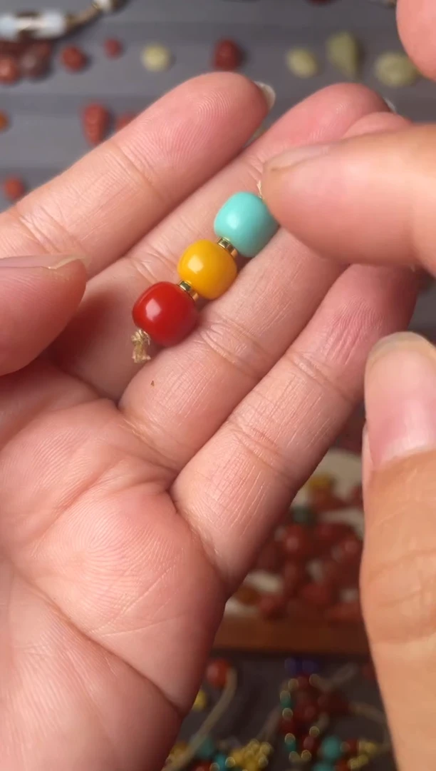 裸石蜜蜡未镶嵌8红绿灯