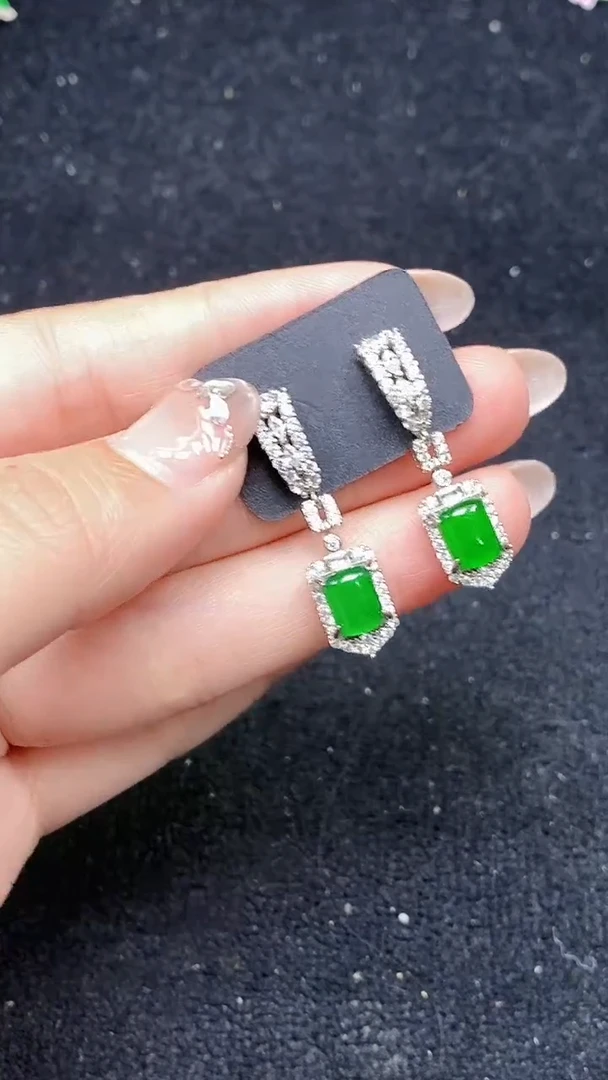 颈饰未镶嵌翡翠天然A货翡翠，保A保真