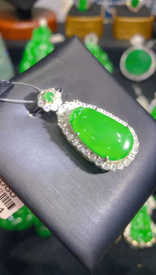 【闪购商品】翡翠颈饰银S925镶嵌7一季