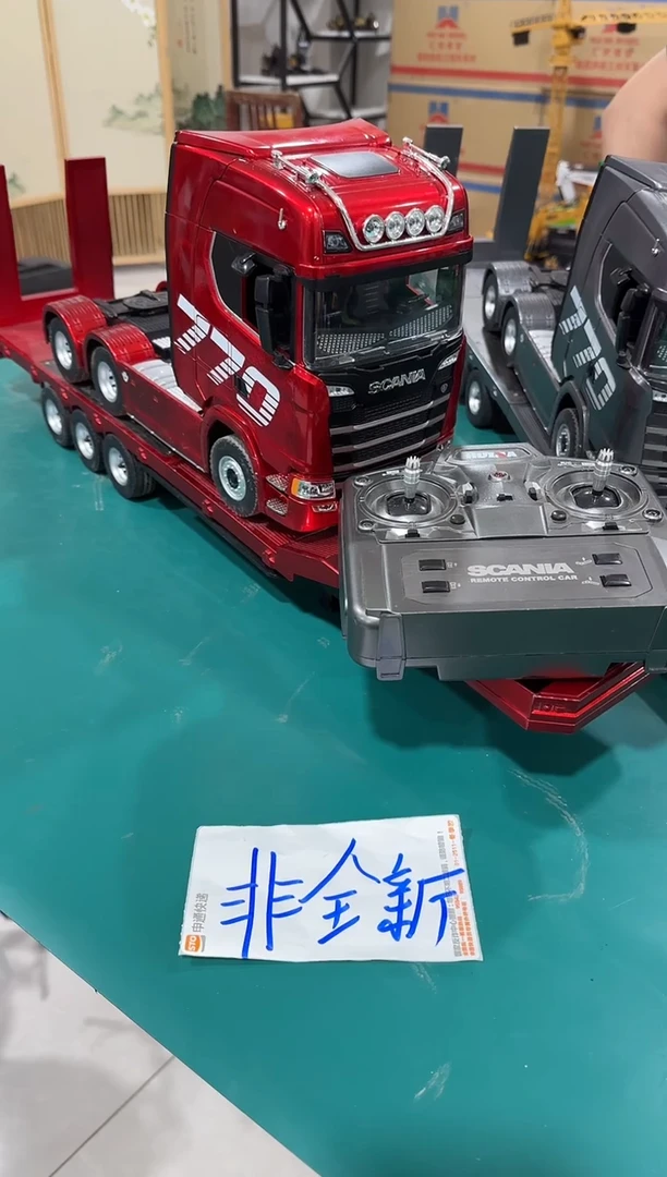 abs99新斯堪尼亚770拖头+拖挂红色套装+恶魔之眼{包装破损