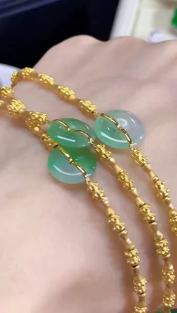 18K金镶嵌手链翡翠AL多样性发其一