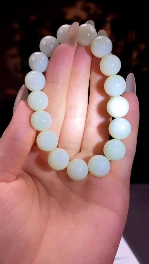 和田玉未镶嵌颈饰C257