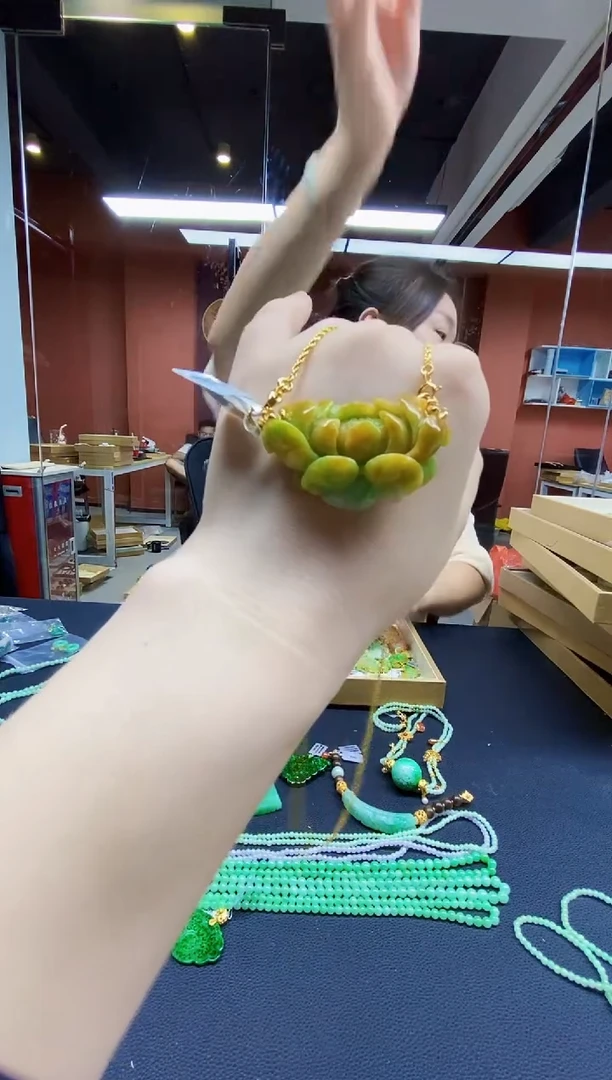 颈饰未镶嵌翡翠翡翠吊坠
