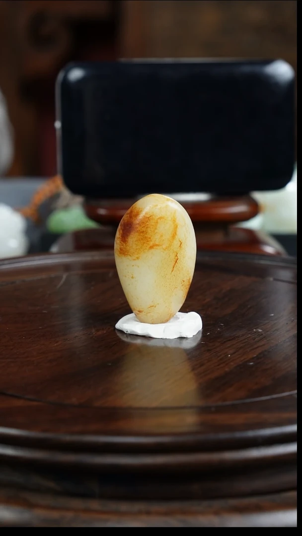 未镶嵌和田玉把件怀**想原石