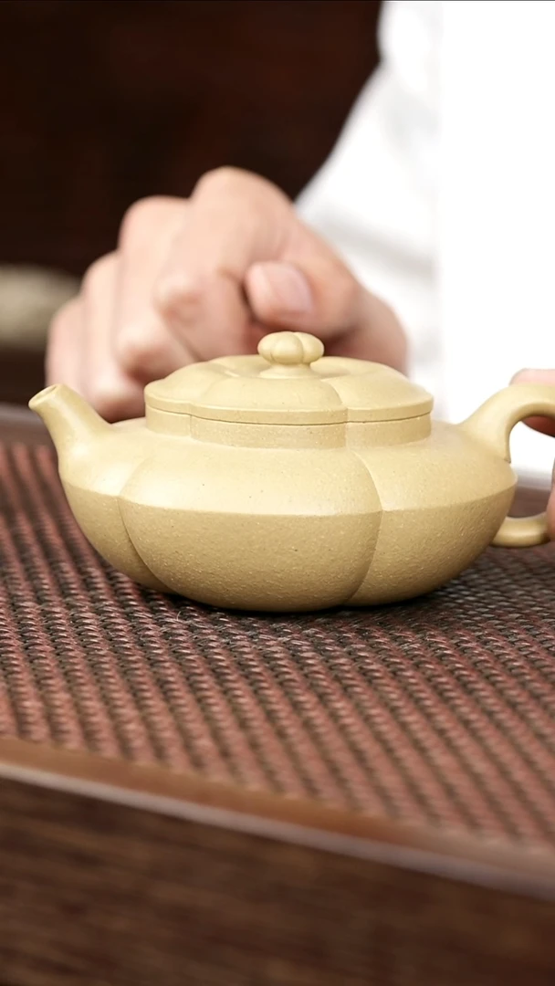 茶壶紫砂本绿合梅