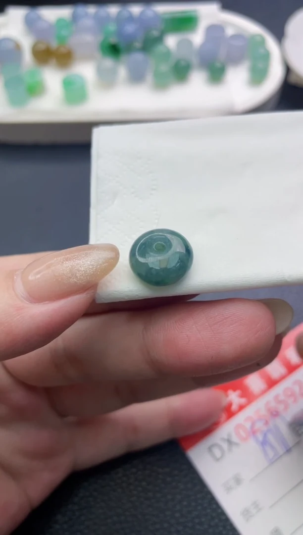 定制翡翠未镶嵌珠子