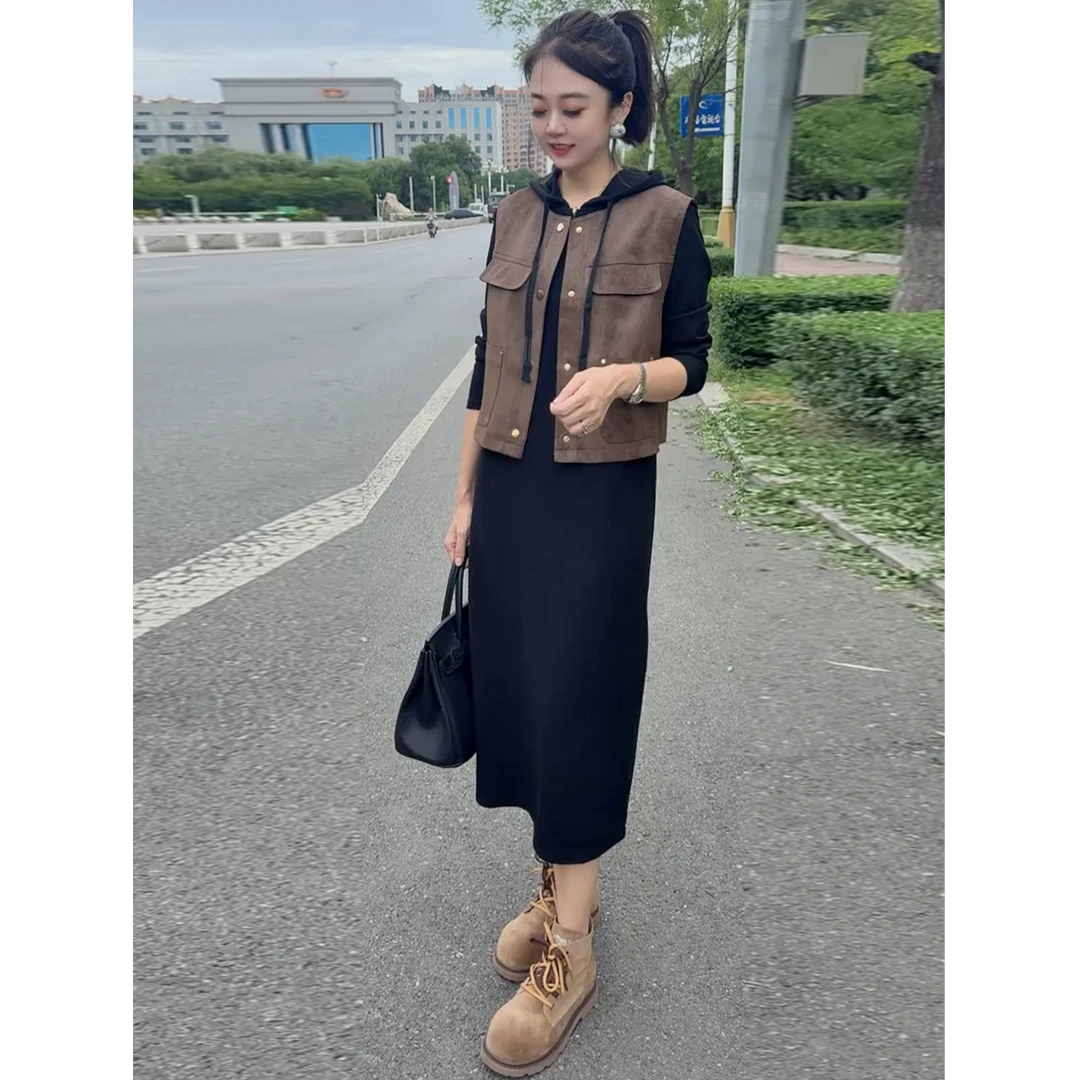 时尚套装女2025秋季新款洋气显瘦减龄马甲连帽卫衣连衣裙两件套潮