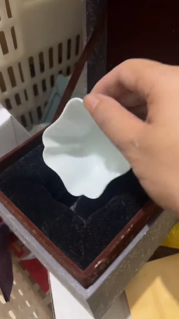 彩选单品白汝四方杯