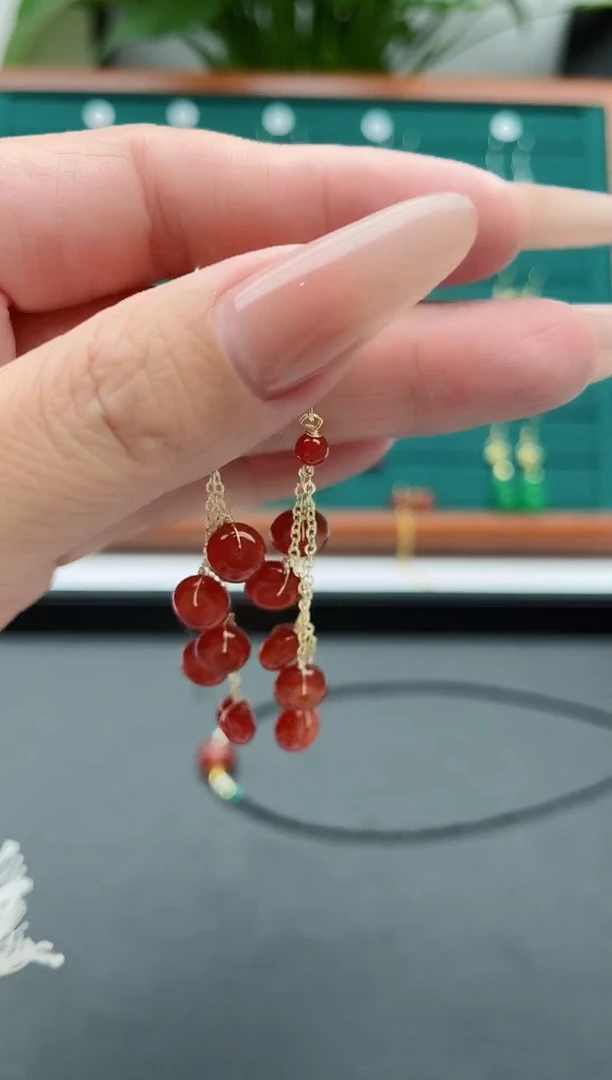 【闪购商品】南红玛瑙耳饰银S925镀金镶嵌1