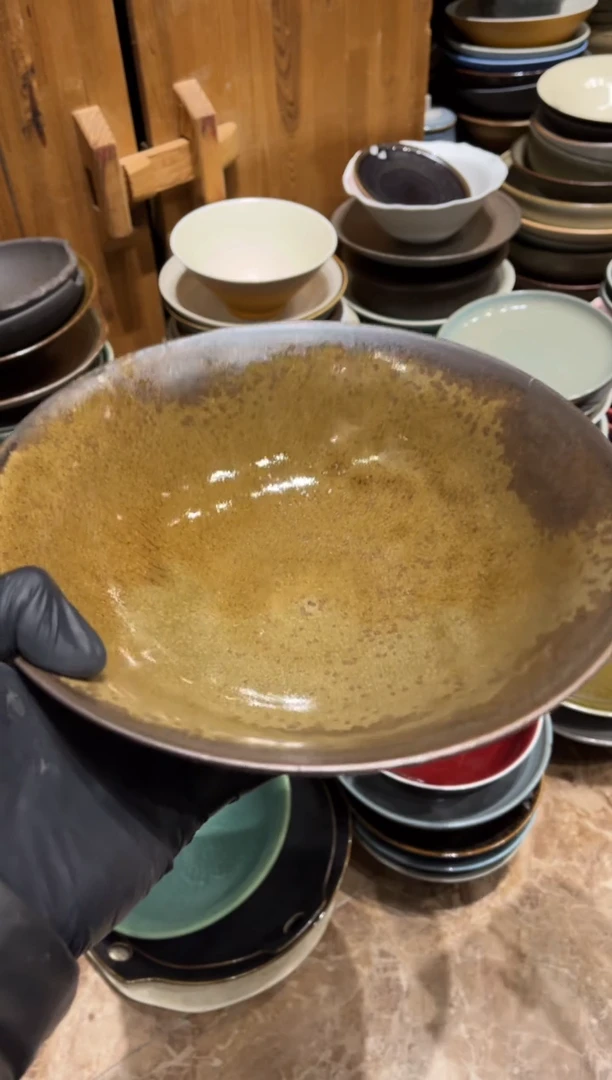 【闪购商品】瓷片320 黑金的汤盆1个