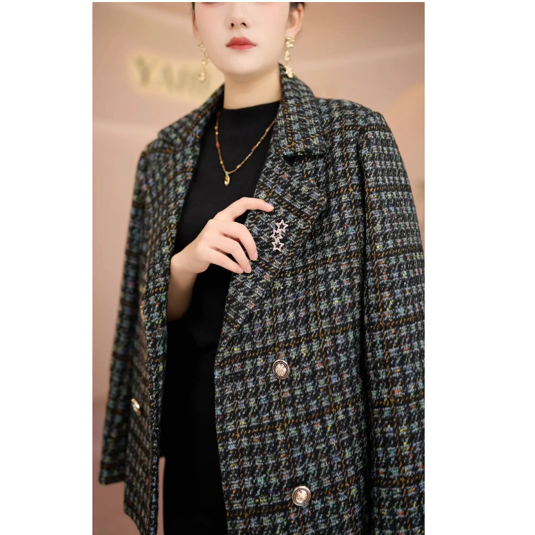 【娅禾】黑金色彩蓝纱时尚格纹大码女装女2024新款秋冬高端洋气外套