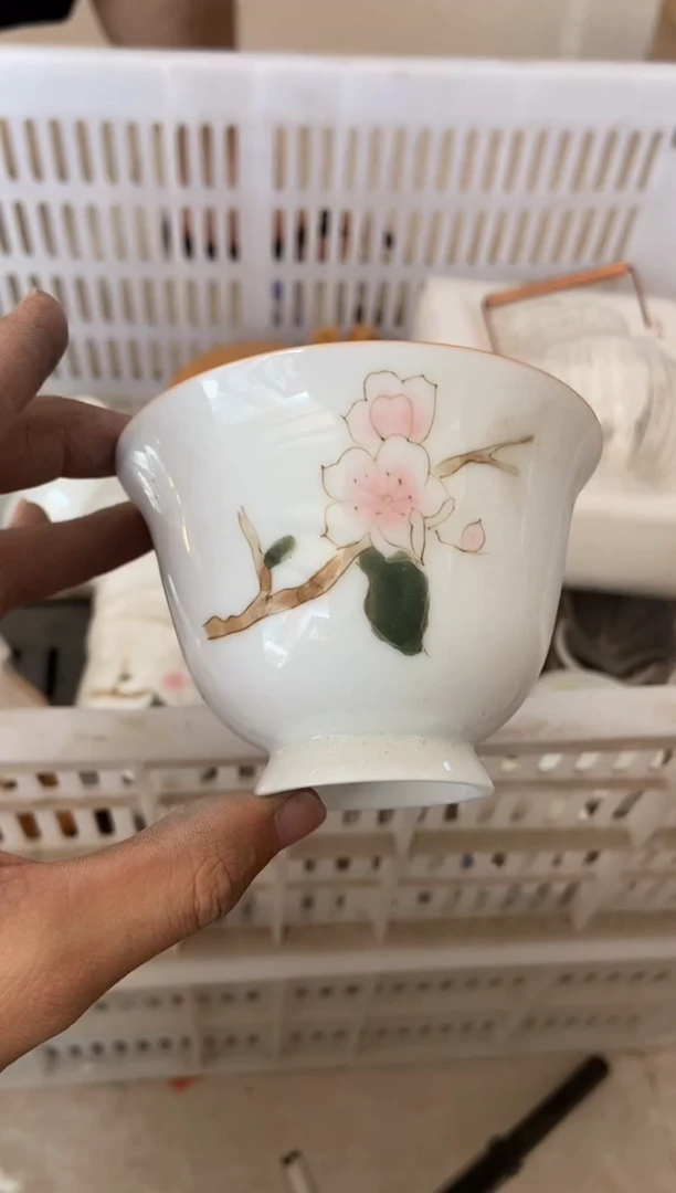 无运费险有瑕疵的摄影的产品有使用过的痕迹有点脏介意勿拍