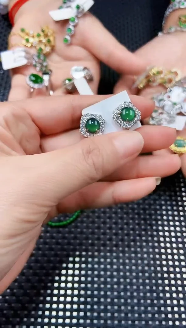 【闪购商品】翡翠耳饰未镶嵌111111111