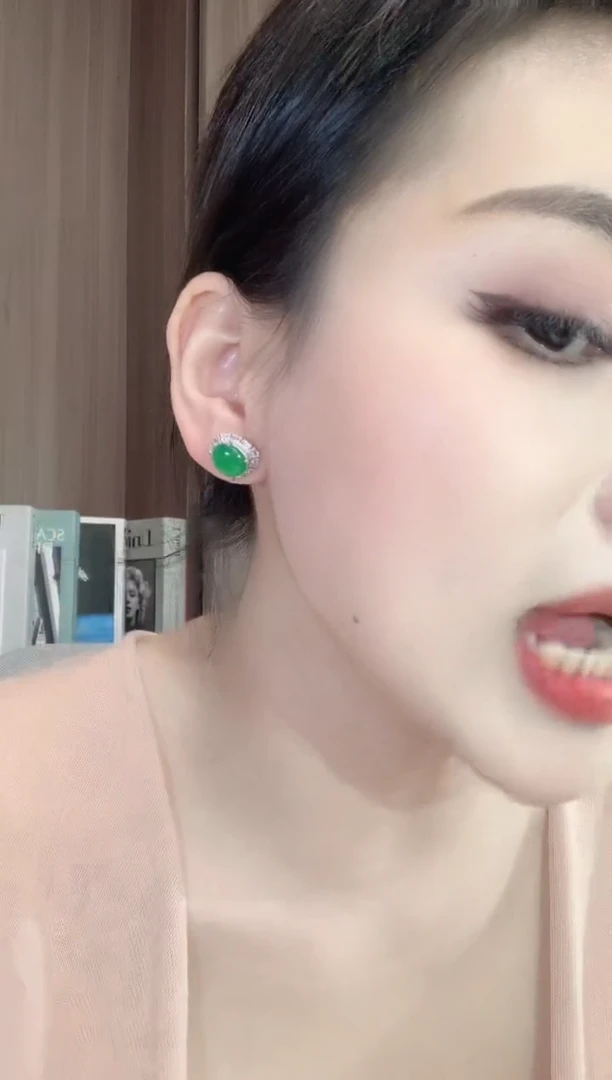 翡翠18K金镶嵌耳饰灵D13