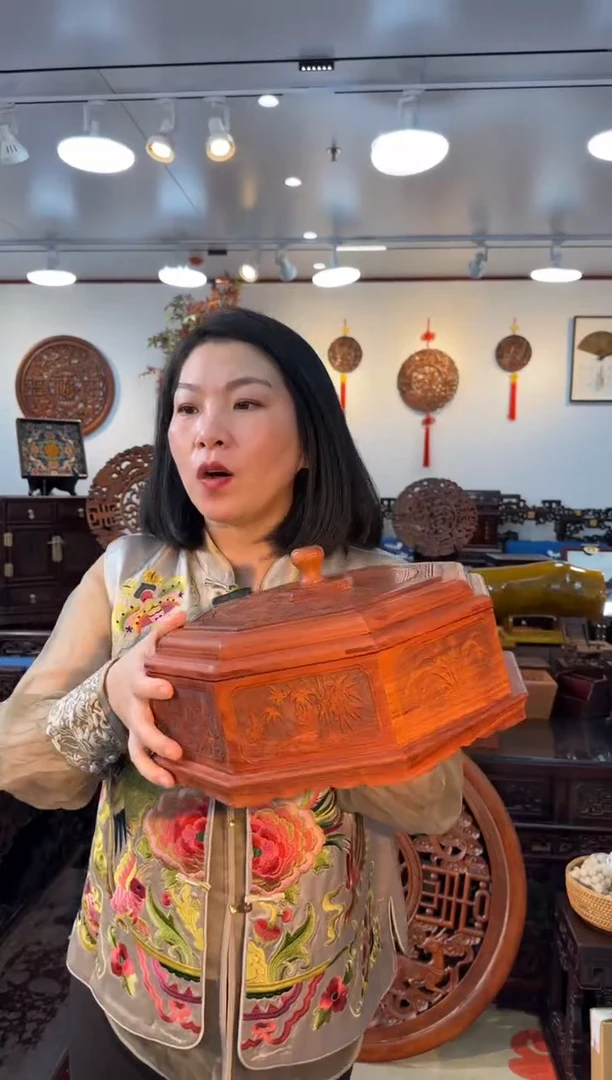 【闪购商品】大果紫檀（缅甸花梨）干果盒