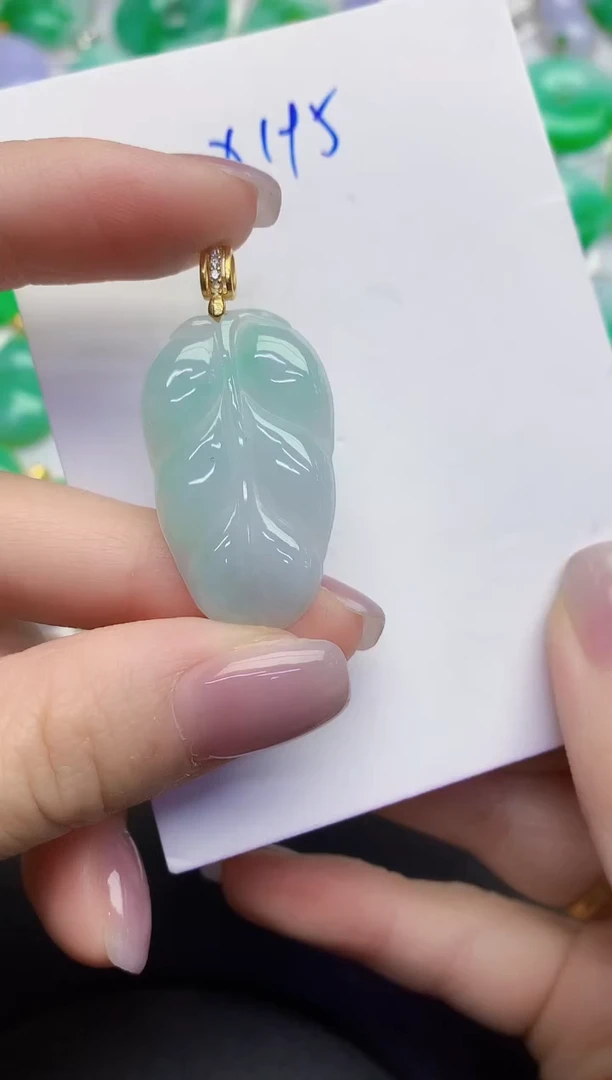 颈饰未镶嵌翡翠缅甸天然翡翠A货