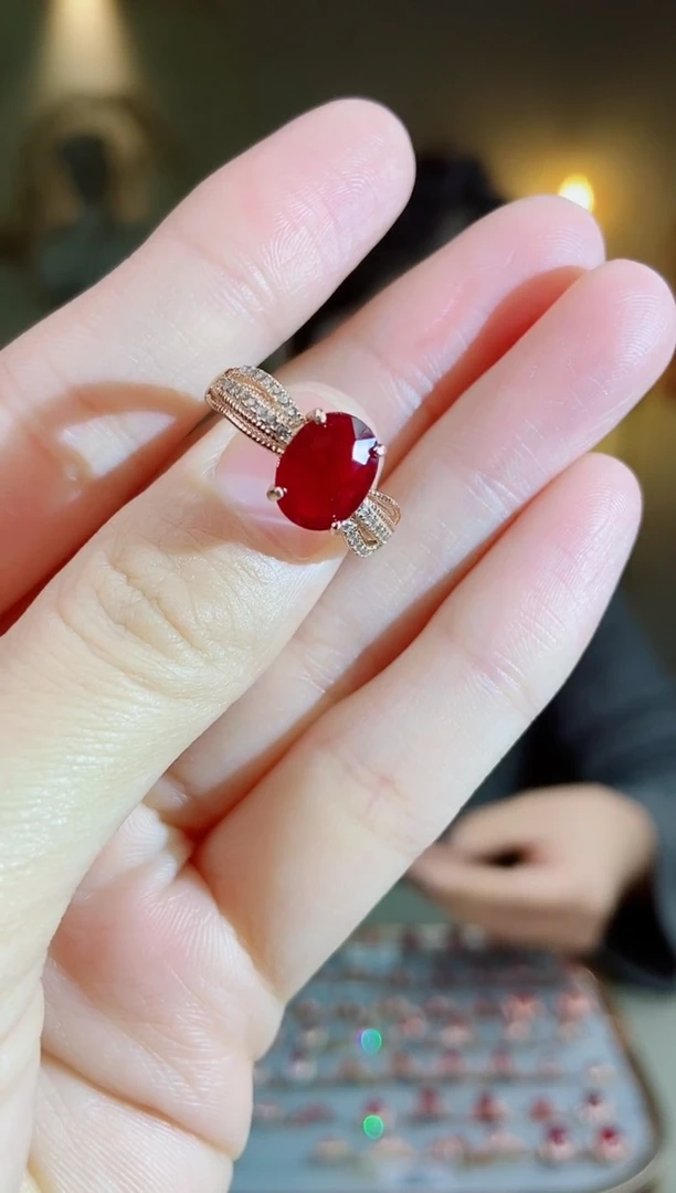 银S925镶嵌手饰红宝石手饰