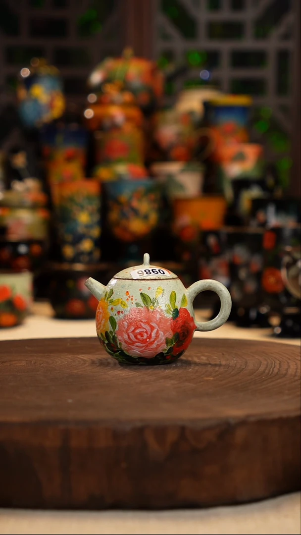 油画    釉下彩   壶