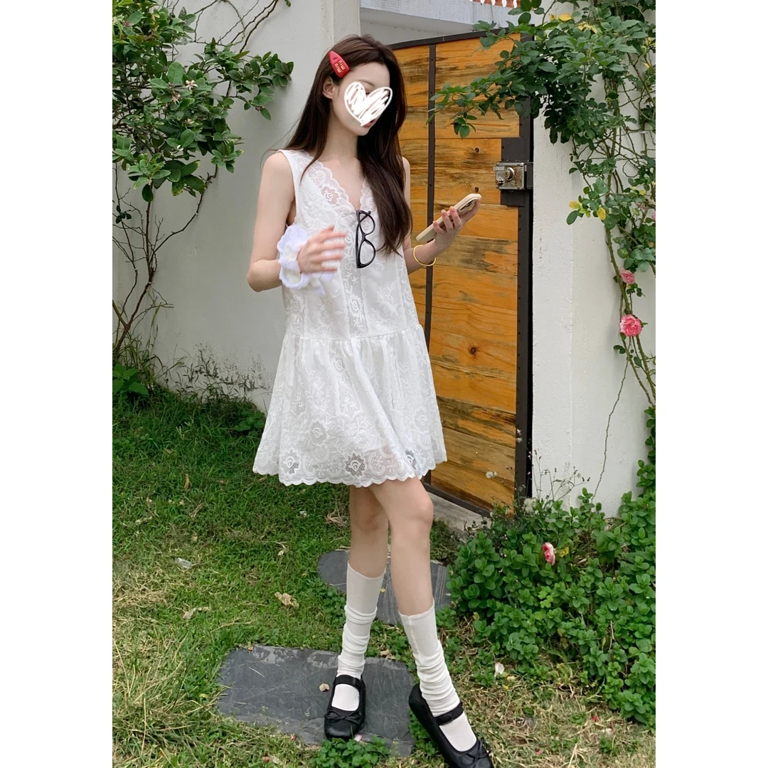 【春日浪漫主义】叠穿绝绝子重工刺绣小众蕾丝拼接女装连衣裙8995