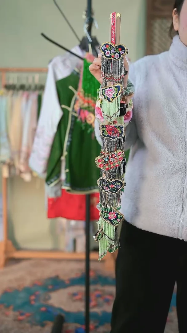 【闪购商品】刺绣苏绣弹簧夹不挑颜色