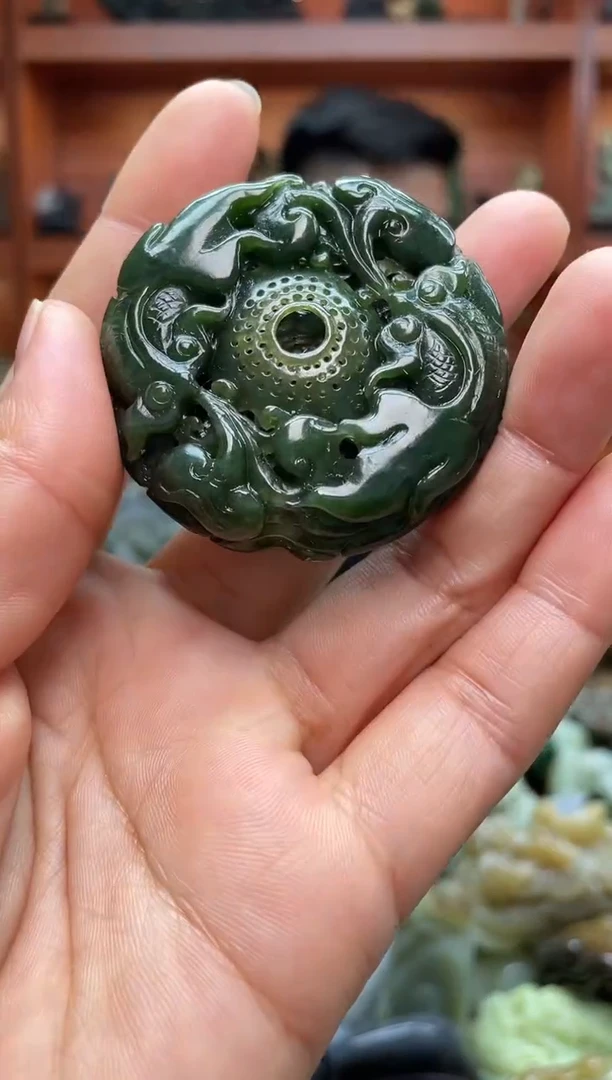 未镶嵌和田玉把件1