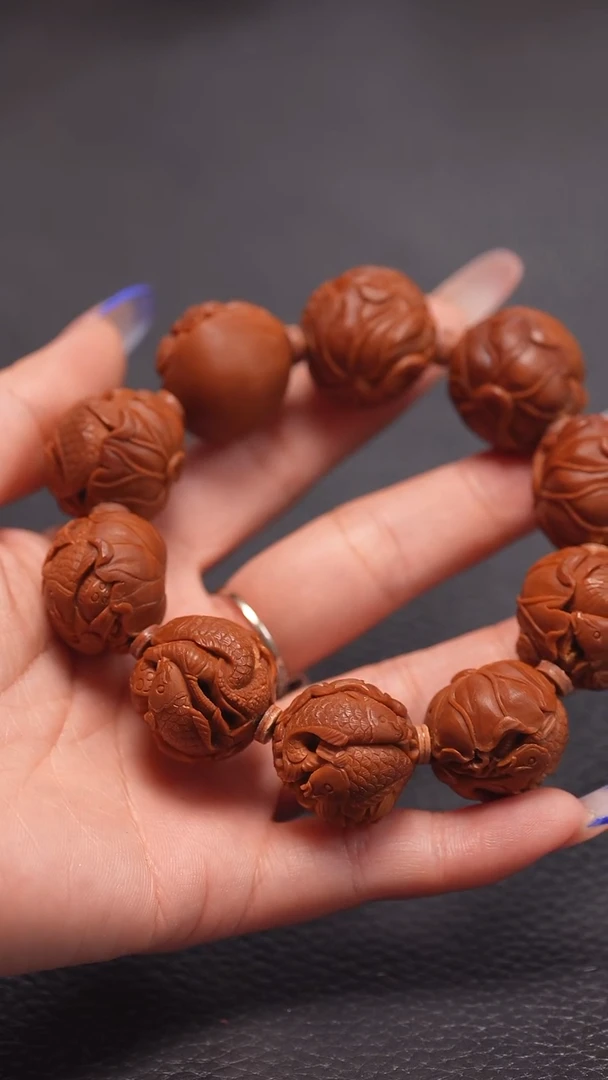 手串橄榄核2.3全镂空鲤鱼戏莲