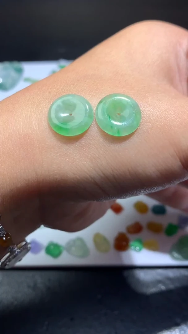 未镶嵌定制翡翠毛货