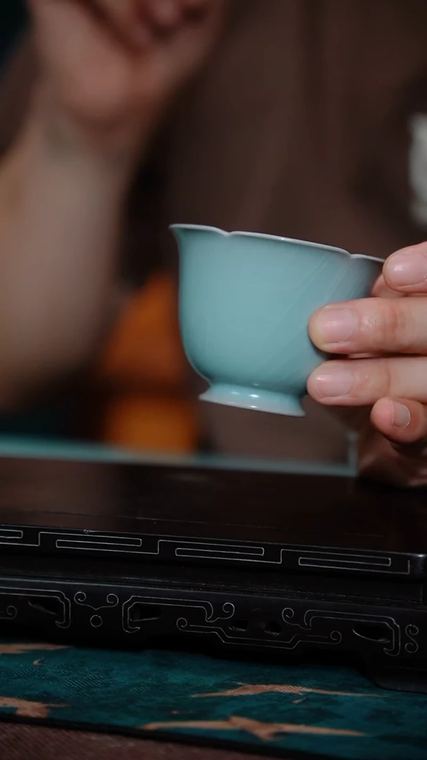 瓷片52-5花口杯淡天青