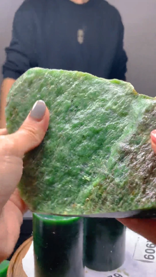 未镶嵌和田玉珠宝半成品1