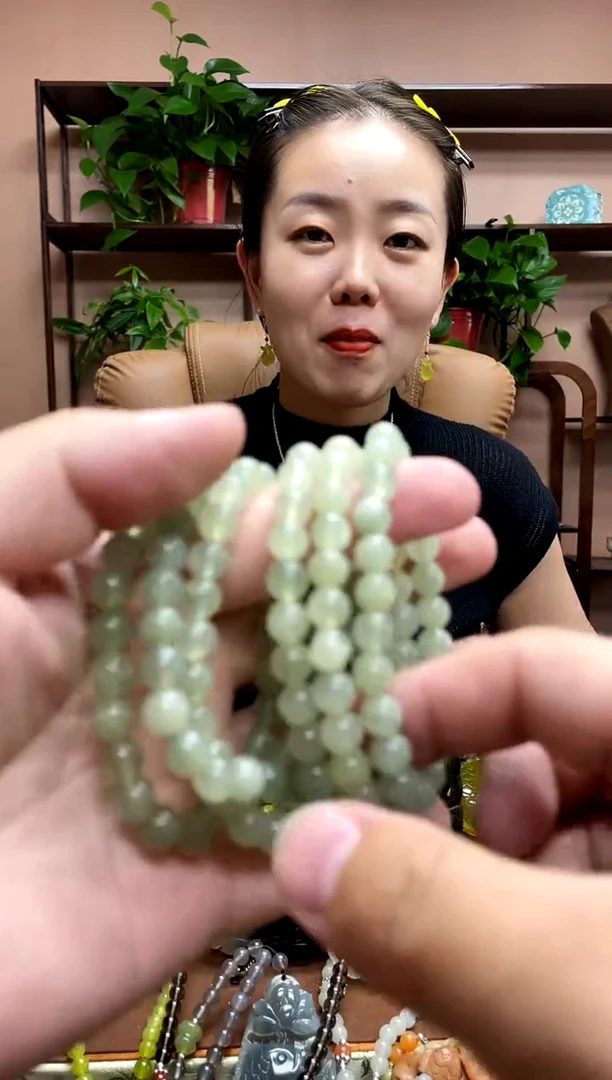 未镶嵌岫玉吊坠多样性发货发其中之一