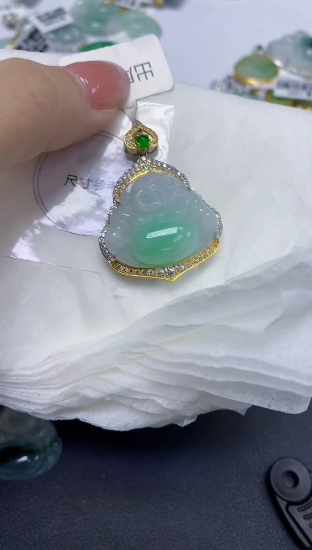颈饰未镶嵌翡翠天然缅甸翡翠A货多样性发一件